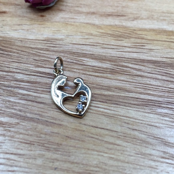 10kt gold mother and child pendant (new) - Picture 6 of 6